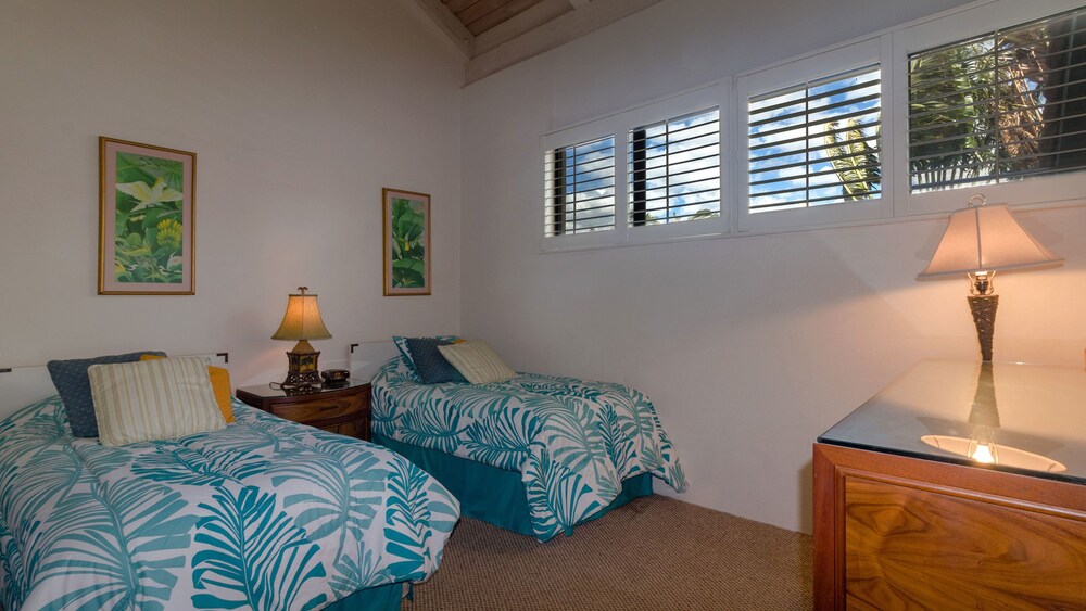 Condo, 2 Bedrooms, Ocean View - Guestroom