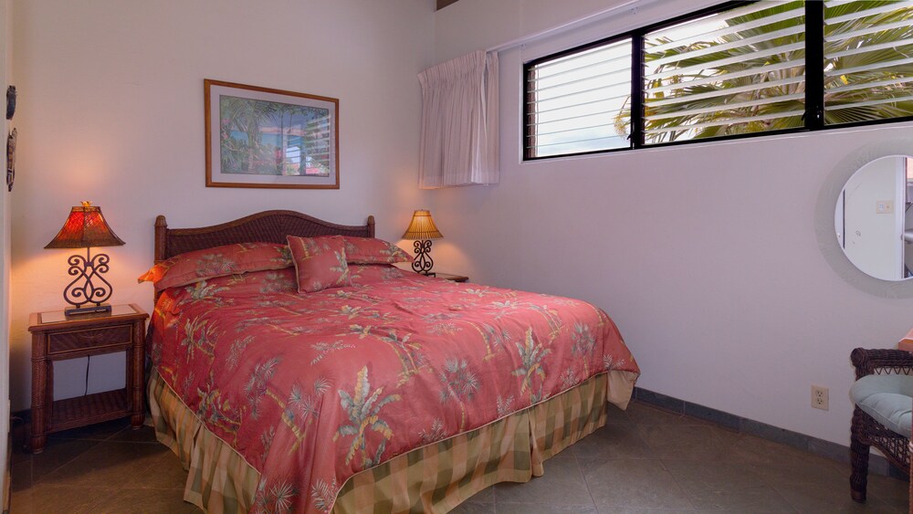 Suite, 3 Bedrooms, Partial Ocean View - Guestroom
