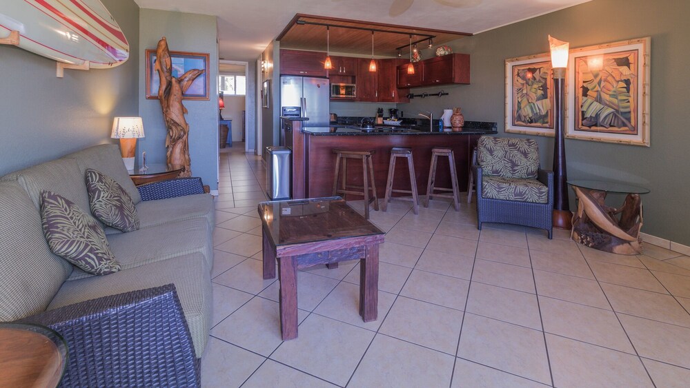 Condo, 2 Bedrooms, Garden View - Living Area