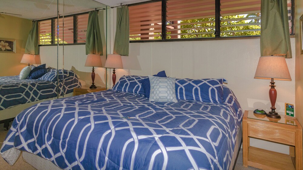 Condo, 1 Bedroom, Partial Ocean View - Guestroom
