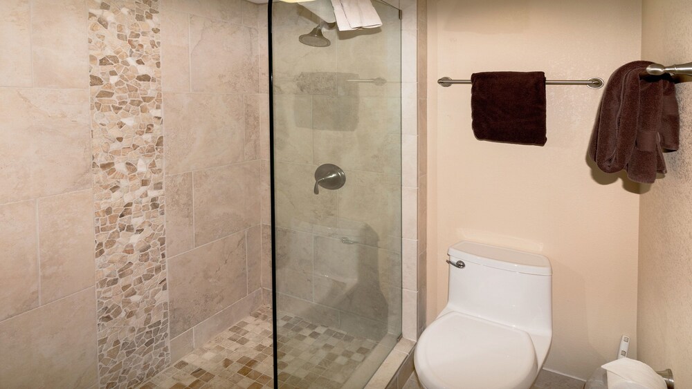 Condo, 2 Bedrooms, Ocean View - Bathroom