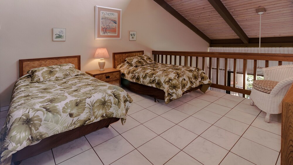 Suite, 3 Bedrooms, Partial Ocean View - Guestroom