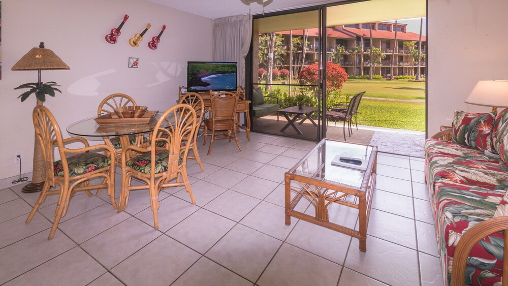 Condo, 1 Bedroom, Garden View - Living Area