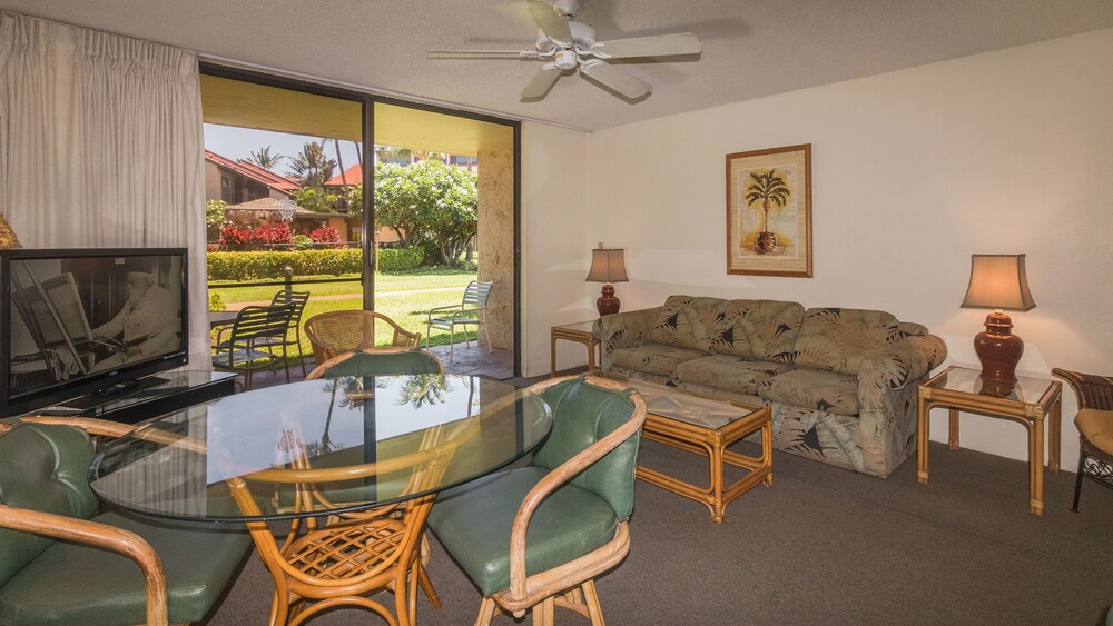 Condo, 2 Bedrooms, Garden View - Living Area