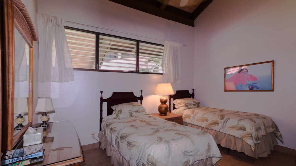 Condo, 2 Bedrooms, Ocean View - Guestroom