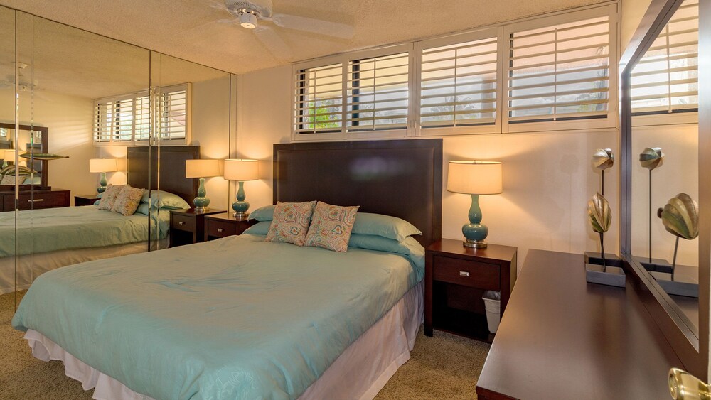 Condo, 1 Bedroom, Partial Ocean View - Guestroom