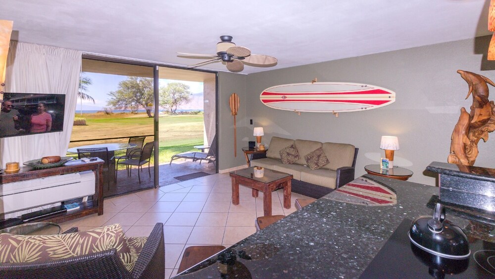 Condo, 2 Bedrooms, Garden View - Living Area