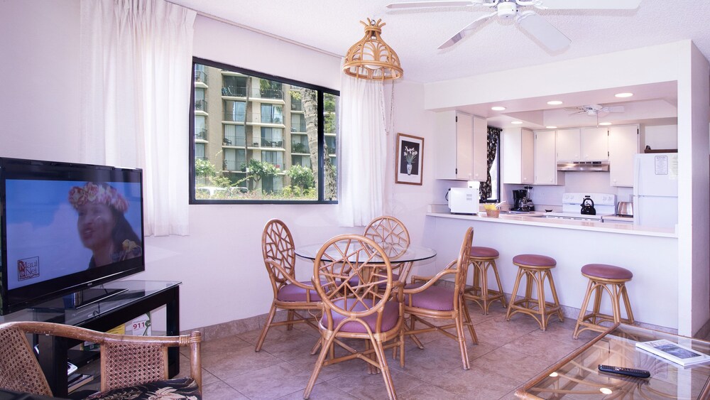 Condo, 1 Bedroom, Ocean View - Living Area