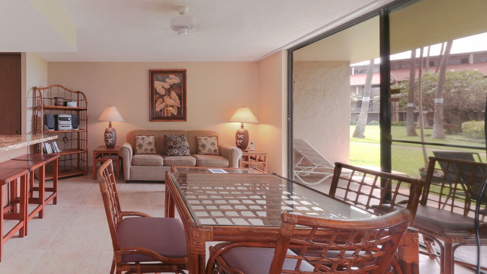 Condo, 2 Bedrooms, Garden View - Living Area