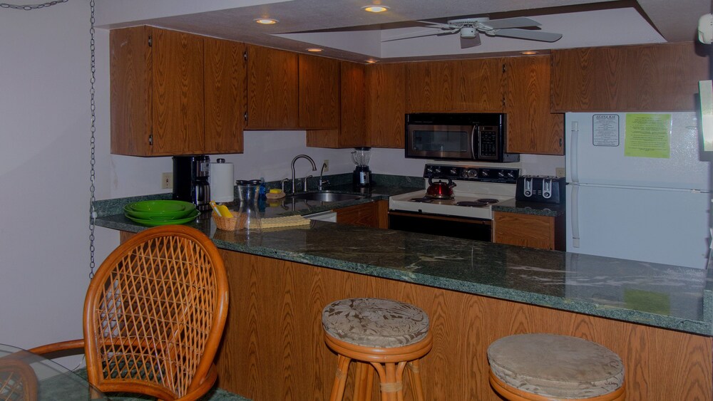Condo, 2 Bedrooms, Garden View - In-Room Kitchen