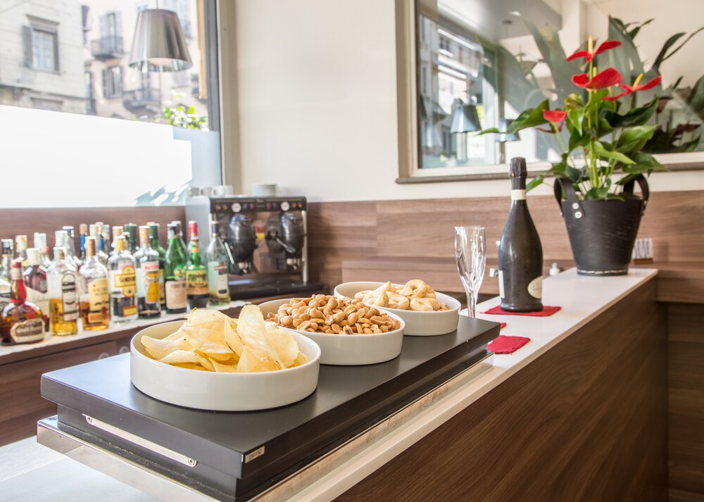 Hotel Lounge