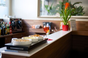 Hotel Bar