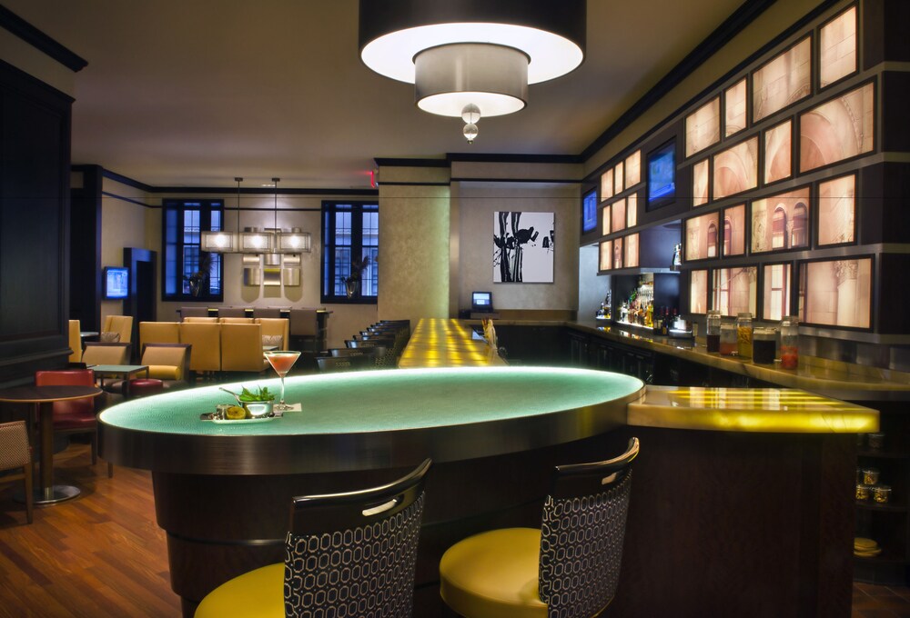Hotel Lounge