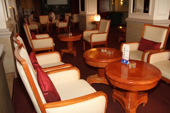 Hotel Lounge