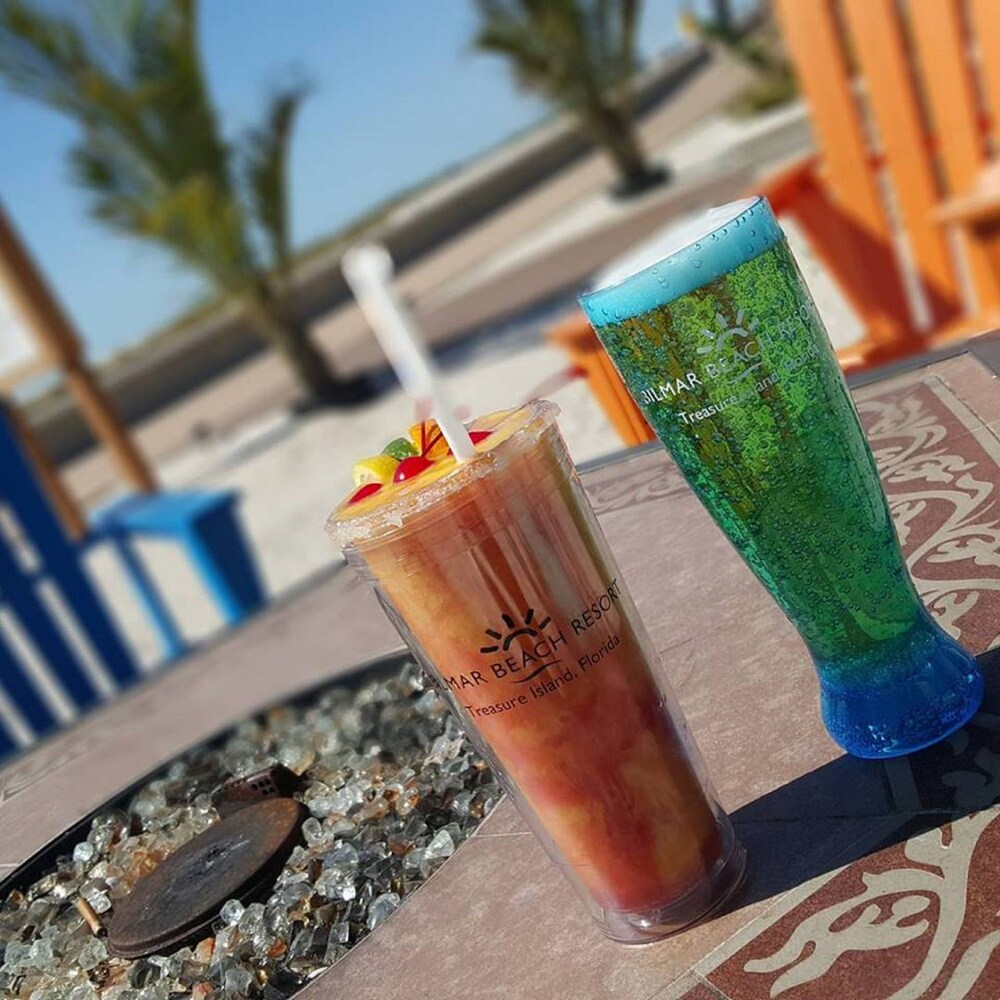 Poolside Bar