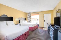 Efficiency, Standard Room, 2 Queen Beds