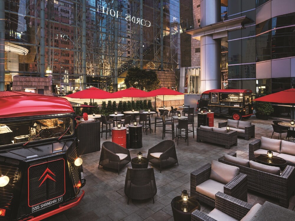 Hotel Bar