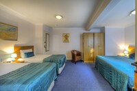 Family Room, Ensuite