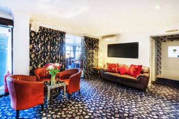 Hotel Bar