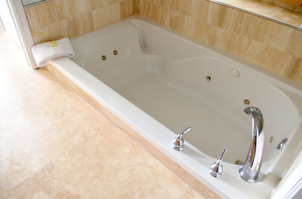 Townhome, 3 Bedrooms, Marina View - Jetted Tub
