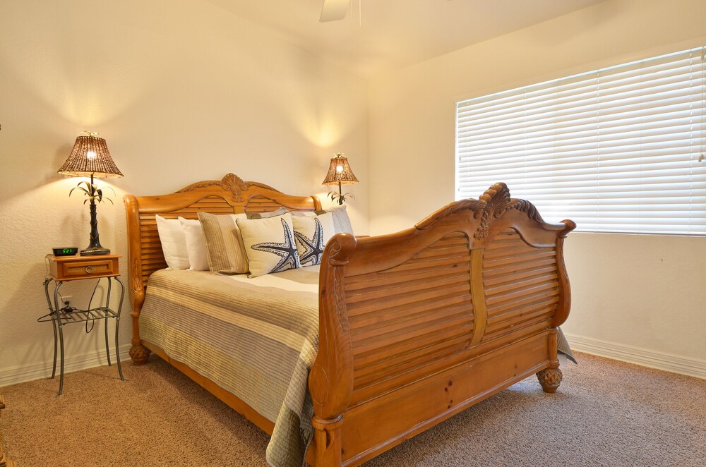 Two-bedroom Hammock View Townhome - Guestroom