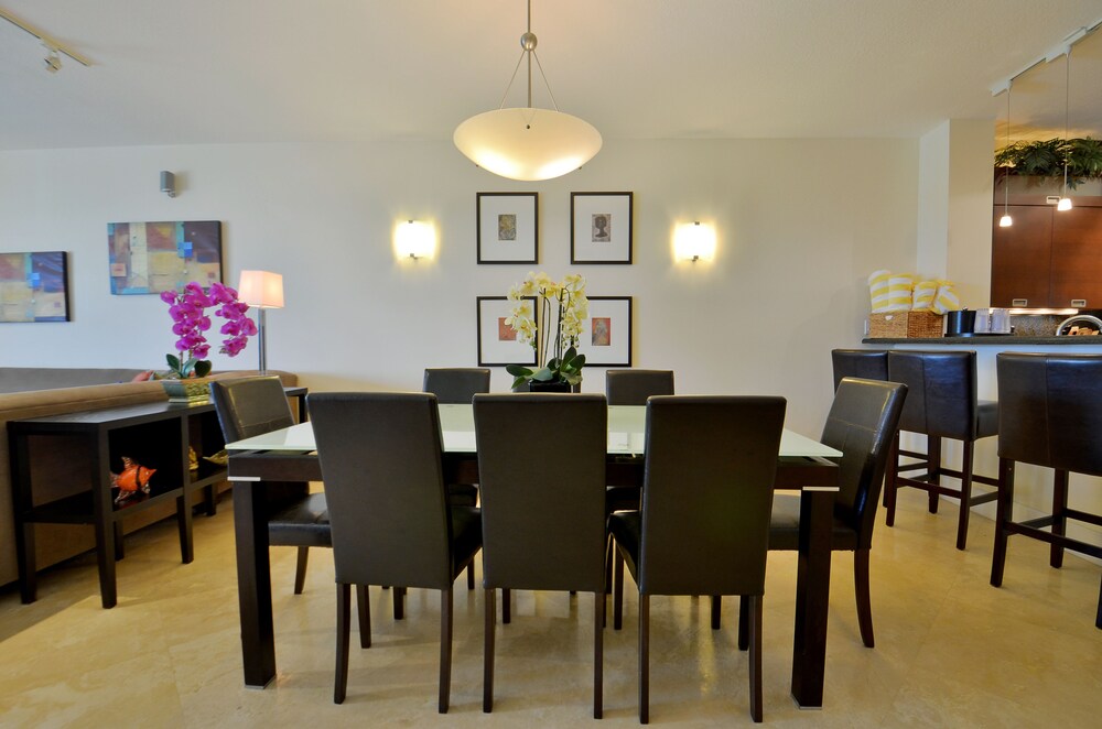 Villa, 2 Bedrooms, Ocean View - In-Room Dining