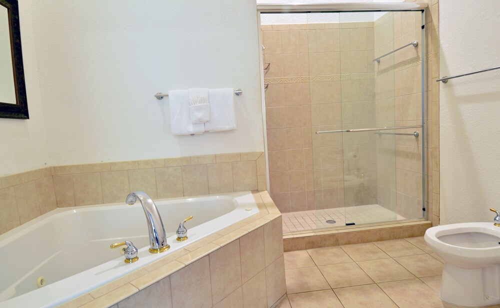 Two-bedroom Hammock View Townhome - Bathroom