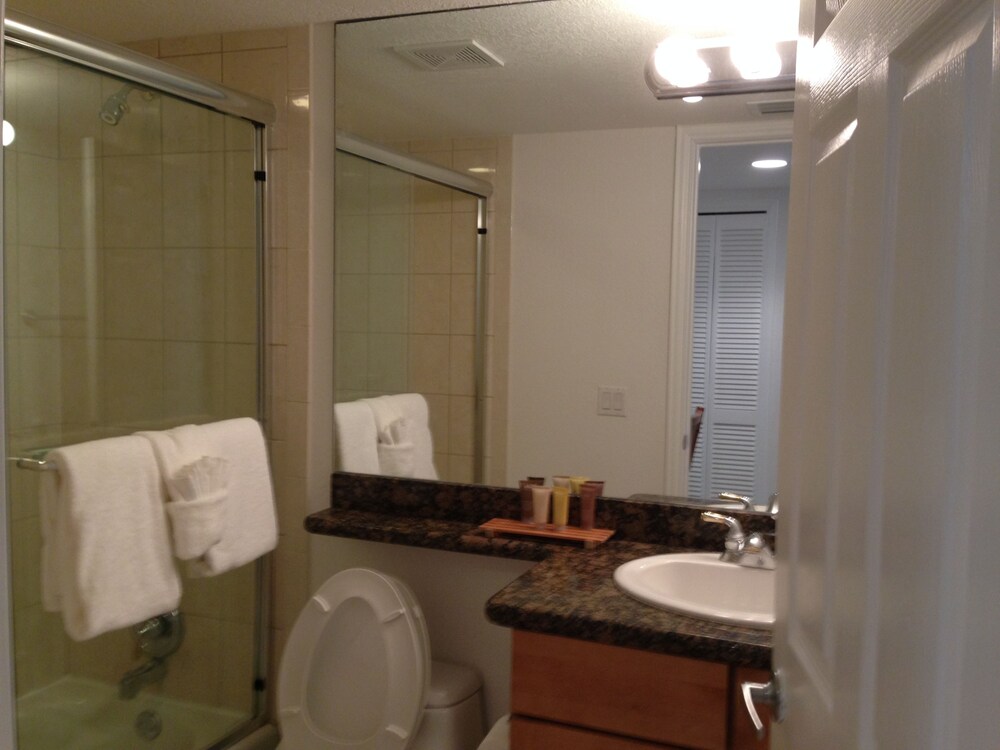 Suite, 1 Bedroom - Bathroom