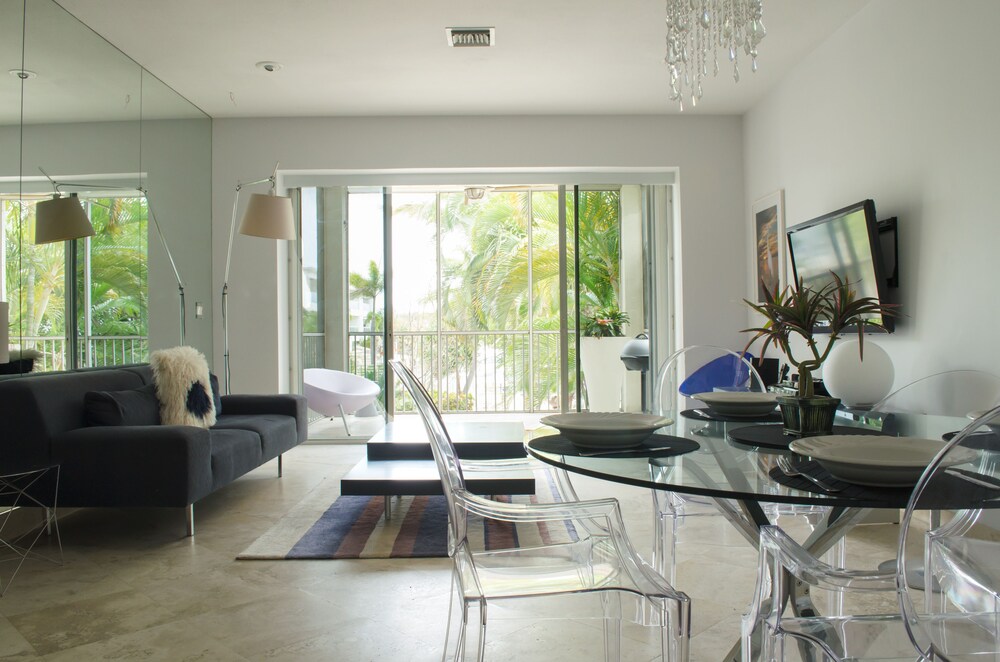 Townhome, 3 Bedrooms, Marina View - Living Area