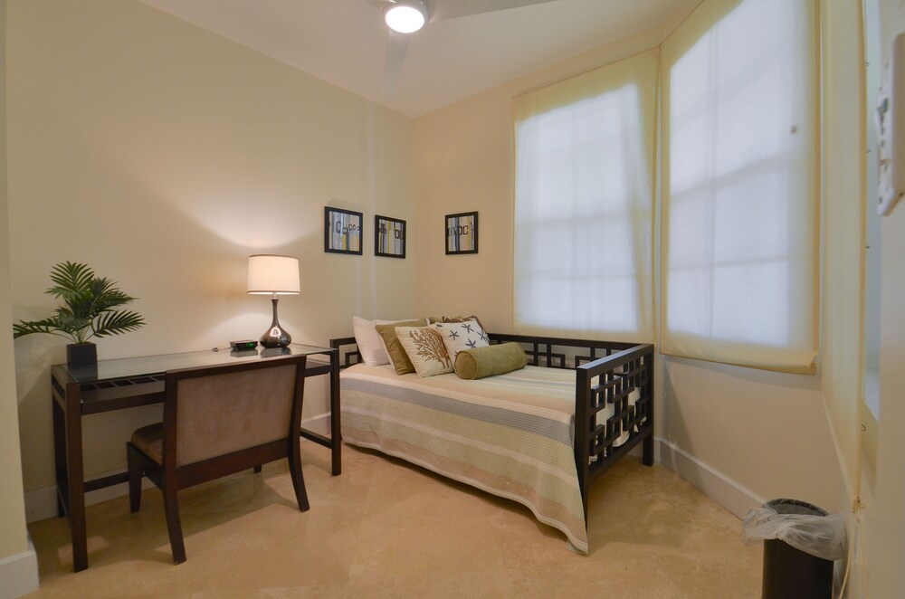 Villa, 2 Bedrooms, Ocean View - Guestroom