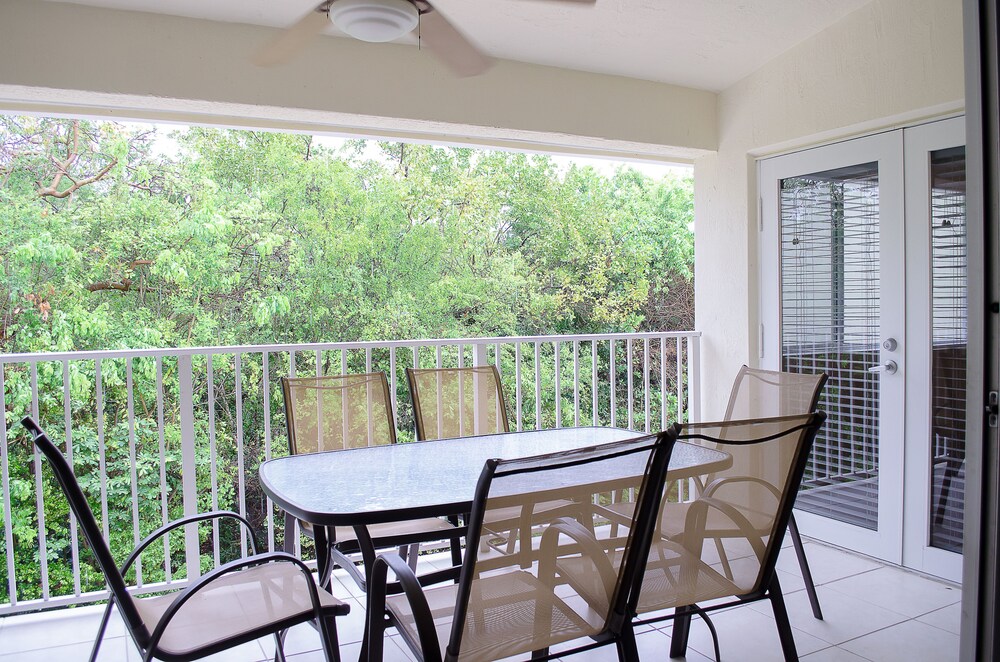 Two-bedroom Hammock View Townhome - Terrace/Patio