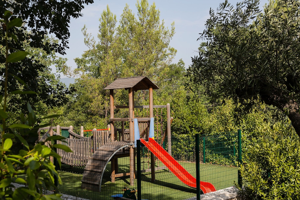 Childrens Area