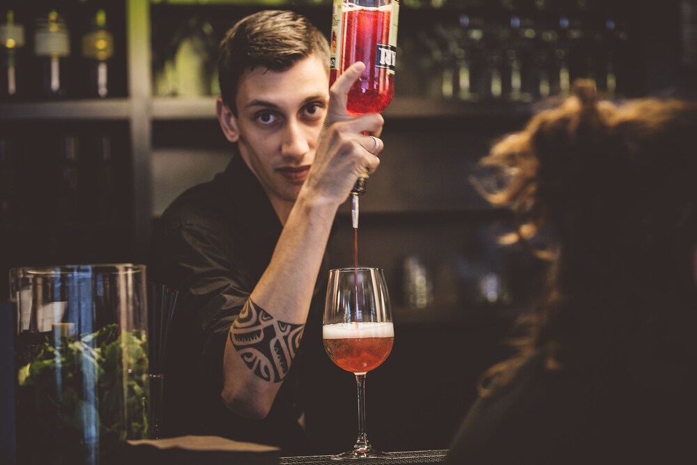 Hotel Bar