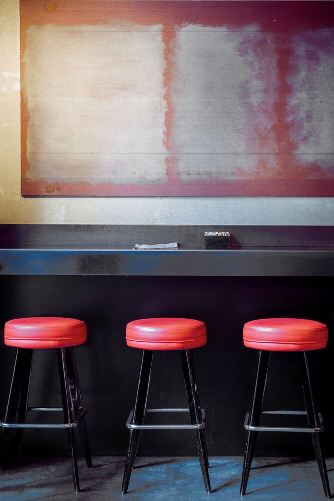 Hotel Bar
