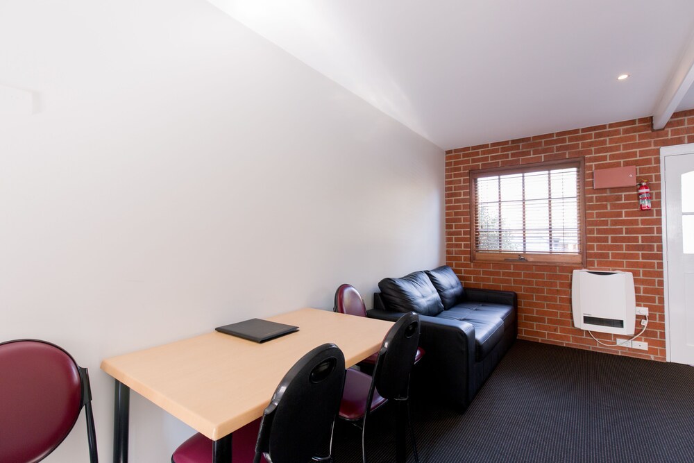 Standard Two Bedroom Apartment (Multi-Level) - In-Room Dining
