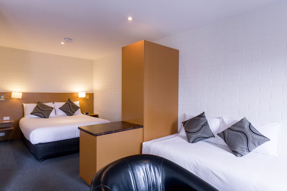 Executive Studio Apartment - Guestroom