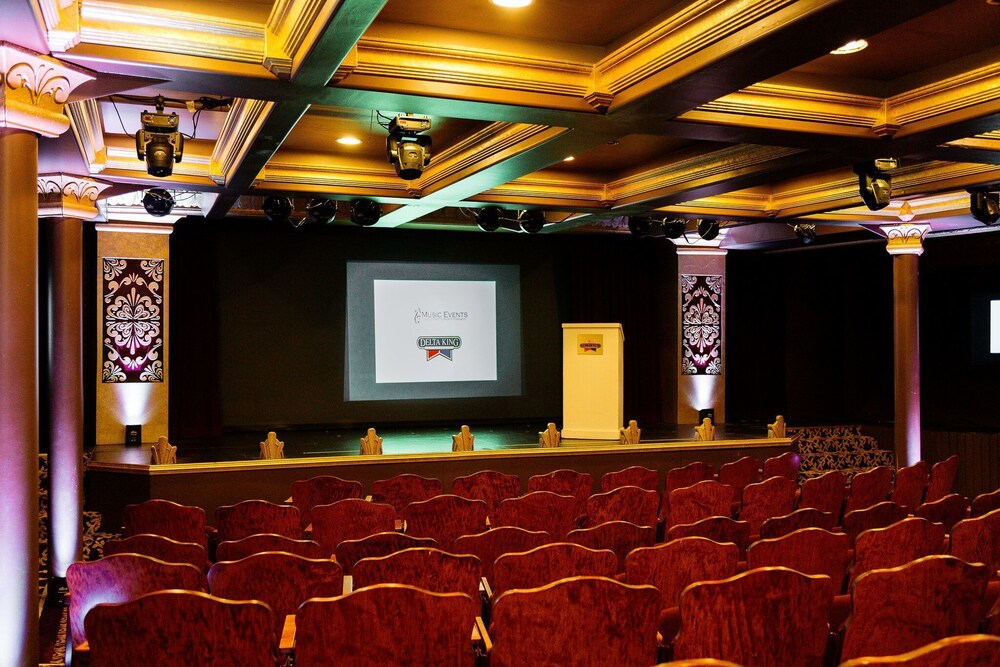 Theater Show