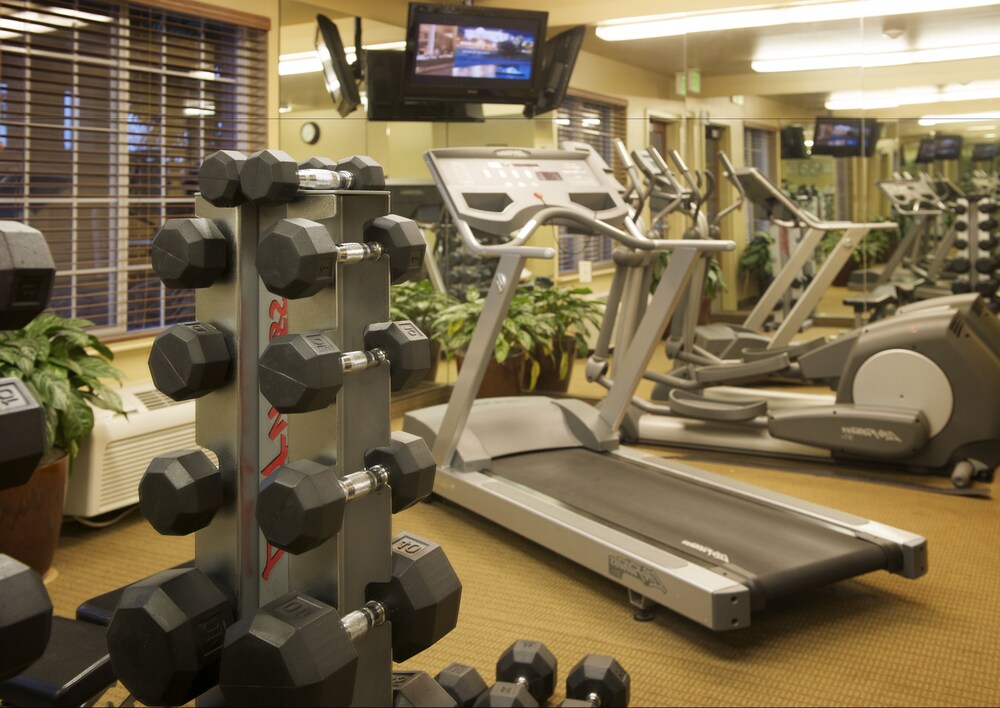 Fitness facility, Larkspur Landing Sacramento - An All-Suite Hotel