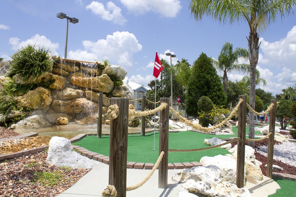 Mini-golf, Summer Bay Orlando by Exploria Resorts