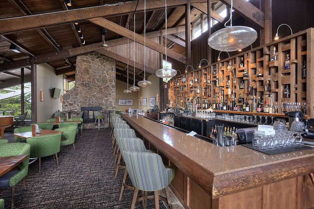 Hotel Lounge