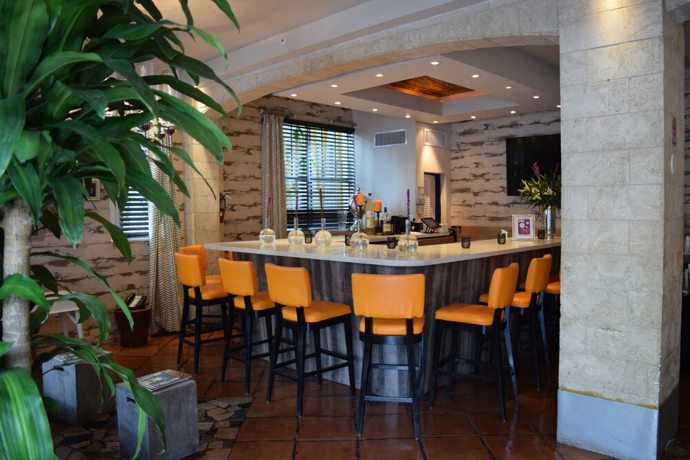 Hotel Lounge