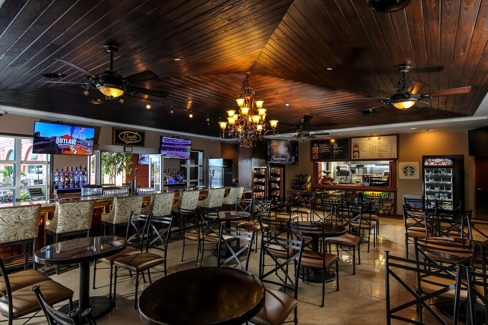 Hotel Lounge