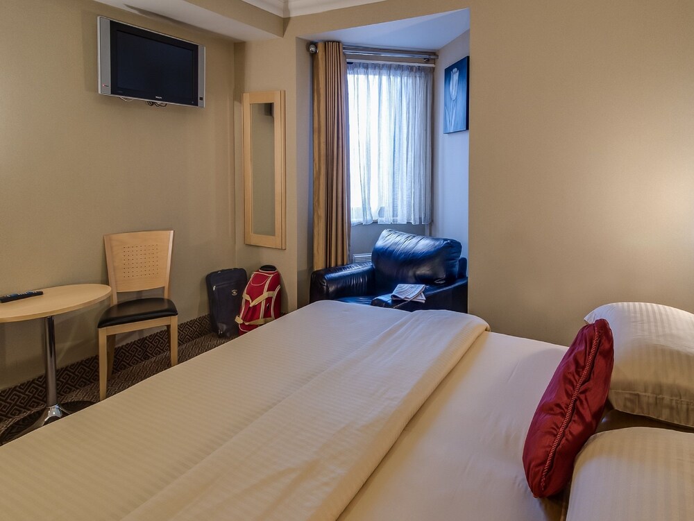 Guestroom