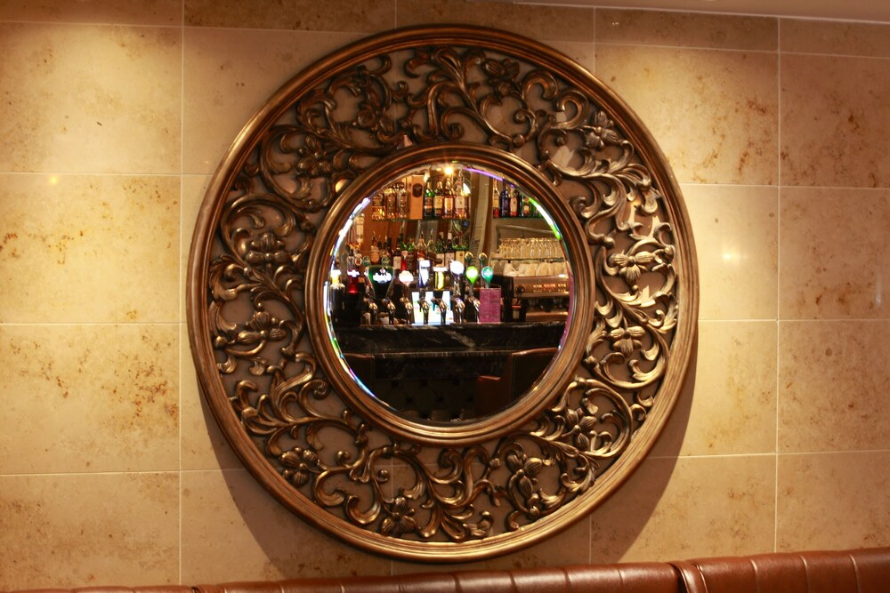 Hotel Lounge