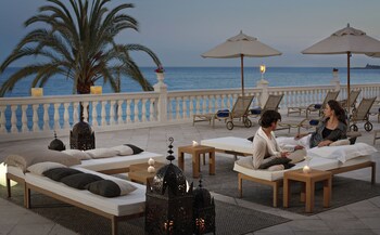 Sundeck