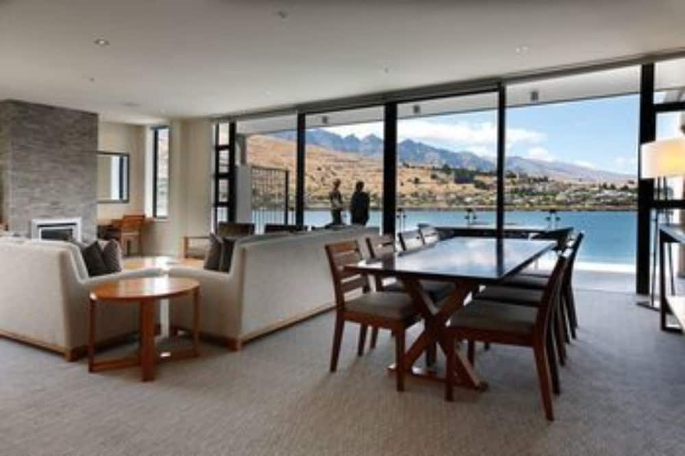 Executive Penthouse, 2 Bedrooms, Lake View - Guestroom
