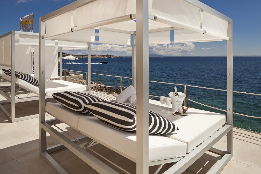 Sundeck