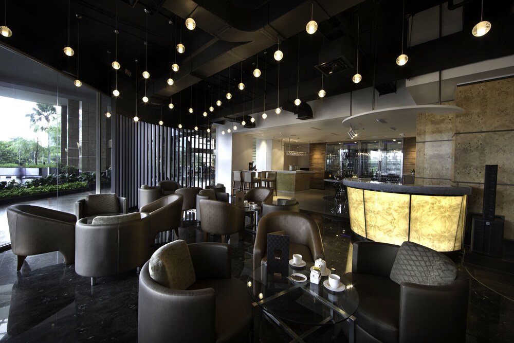 Hotel Bar