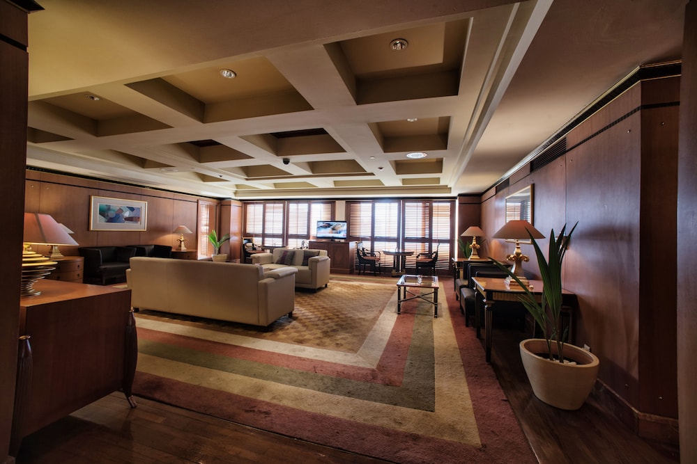 Executive Lounge