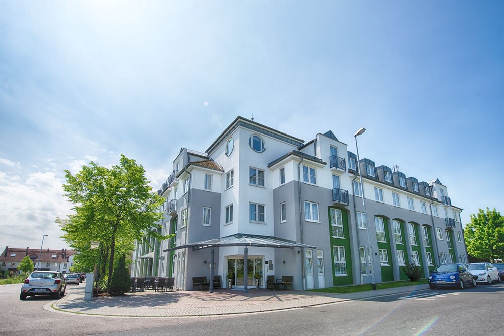 Hadapan Hotel